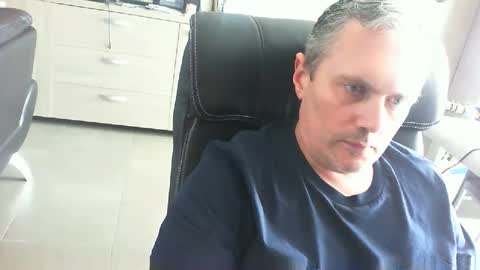 Snapshot of zultem chatting on May 8, 2026, 9:25 am zultem online show from May 8, 2026, 9:25 am