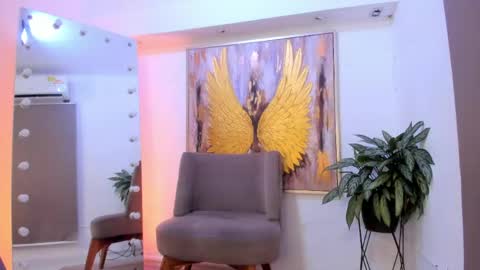 ZURY online show from May 28, 2026, 11:18 am