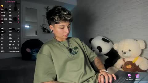 Snapshot of zuryramirez_ chatting on September 14, 2025, 7:02 pm Zury Ramirez online show from September 14, 2025, 7:02 pm