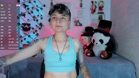 Snapshot of zuryramirez_ chatting on October 10, 2025, 9:36 pm Zury Ramirez online show from October 10, 2025, 9:36 pm