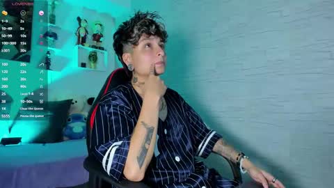 Snapshot of zuryramirez_ chatting on November 10, 2025, 9:25 pm Zury Ramirez online show from November 10, 2025, 9:25 pm