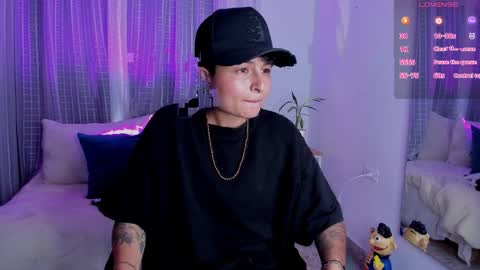 Zury Ramirez online show from April 1, 2026, 10:51 pm