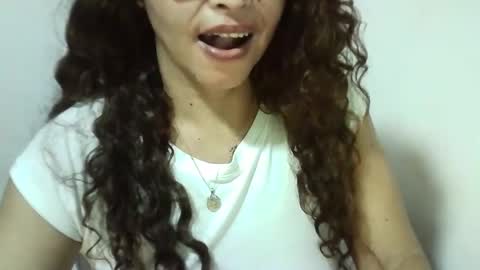 Snapshot of zusanahot chatting on February 6, 2025, 1:27 am zusanahot online show from February 6, 2025, 1:27 am