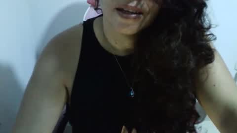 Snapshot of zusanahot chatting on October 6, 2025, 4:37 pm zusanahot online show from October 6, 2025, 4:37 pm