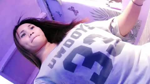 zylia_elisesquirt online show from July 21, 2026, 6:27 am