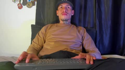 zyon garcia online show from December 16, 2024, 2:25 am