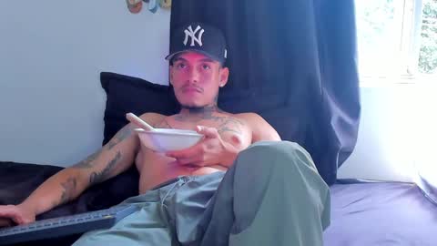 zyon garcia online show from October 23, 2025, 5:12 pm