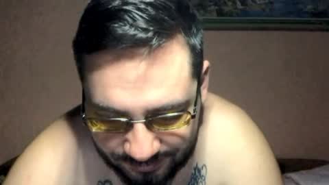 Snapshot of zyqrael chatting on April 12, 2026, 5:18 pm Vlad online show from April 12, 2026, 5:18 pm