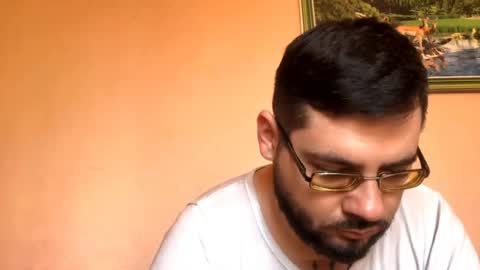 Snapshot of zyqrael chatting on April 15, 2026, 8:32 am Vlad online show from April 15, 2026, 8:32 am