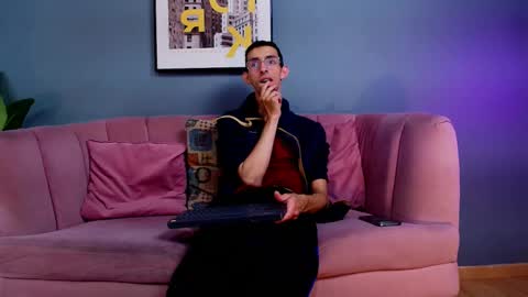 Zyro Nigth online show from January 7, 2026, 7:27 pm