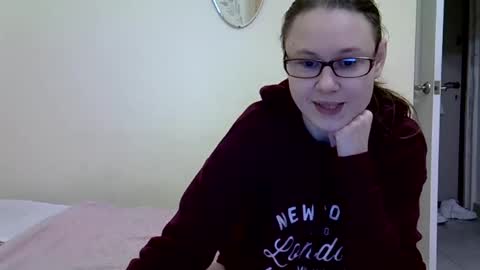 Snapshot of zyuhre chatting on January 13, 2025, 12:13 pm Zyuhre online show from January 13, 2025, 12:13 pm