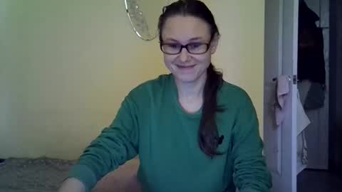 Snapshot of zyuhre chatting on September 15, 2025, 10:48 am Zyuhre online show from September 15, 2025, 10:48 am