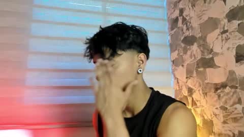 zyzz_1812 online show from March 21, 2026, 10:57 pm