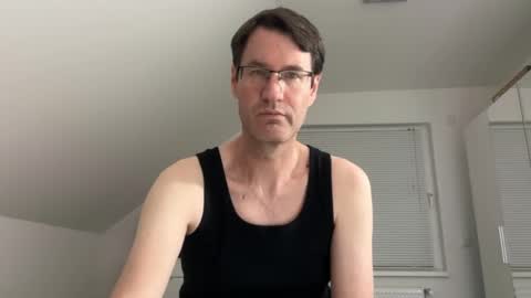 Snapshot of zzz123_cam chatting on April 17, 2026, 3:26 pm zzz123_cam online show from April 17, 2026, 3:26 pm