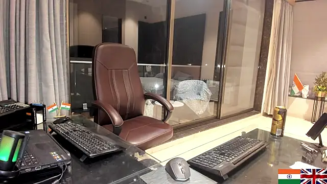 OnlineBossUK online show from February 8, 2025, 9:25 pm