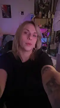 Mannarie Madsinn online show from November 15, 2025, 7:10 pm