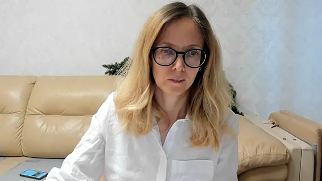 angelmommu online show from January 30, 2025, 7:29 am