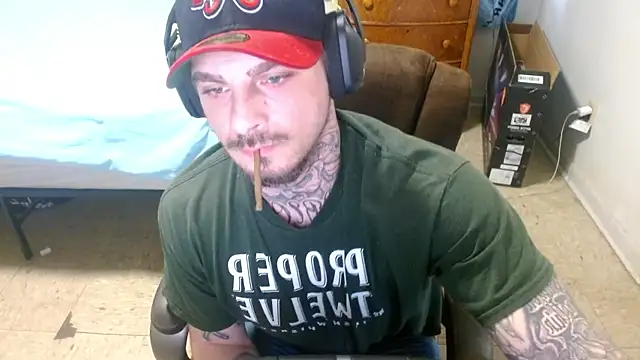 Snapshot of DADDY_KANE8--- chatting on March 10, 2026, 5:51 pm DADDY KANE8--- online show from March 10, 2026, 5:51 pm