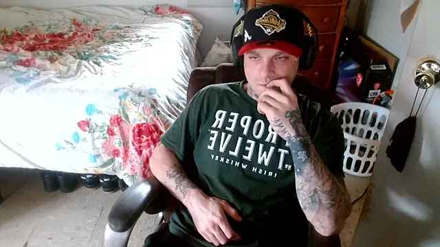 Snapshot of DADDY_KANE8--- chatting on April 1, 2026, 9:01 pm DADDY KANE8--- online show from April 1, 2026, 9:01 pm