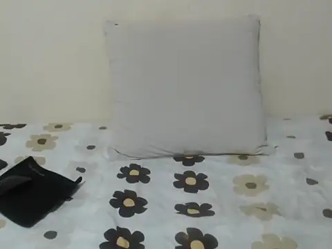 Snapshot of queen__ebony chatting on March 15, 2025, 6:54 pm queen ebony online show from March 15, 2025, 6:54 pm