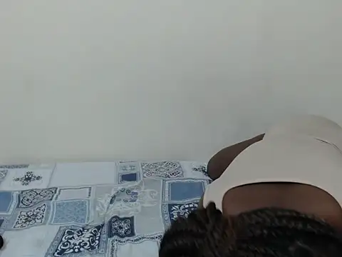 Snapshot of queen__ebony chatting on November 6, 2025, 4:19 pm queen ebony online show from November 6, 2025, 4:19 pm