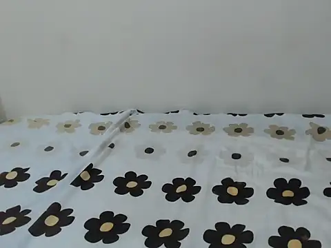 Snapshot of queen__ebony chatting on November 9, 2025, 6:39 pm queen ebony online show from November 9, 2025, 6:39 pm