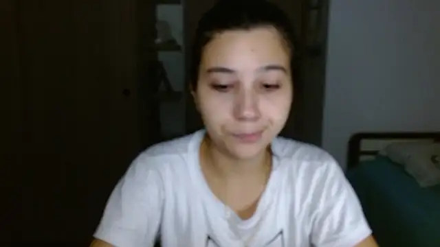 mia  lopez  online show from February 18, 2026, 4:52 am