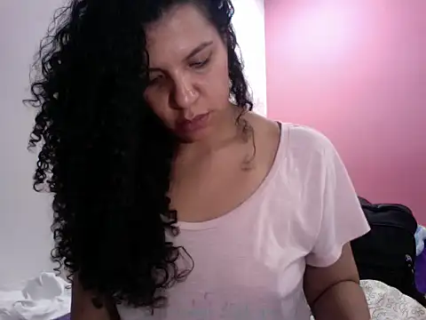 Snapshot of gatubelahot chatting on January 15, 2025, 4:25 am gatubelahot online show from January 15, 2025, 4:25 am