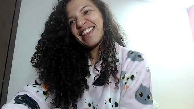 Snapshot of gatubelahot chatting on March 19, 2025, 12:59 am gatubelahot online show from March 19, 2025, 12:59 am