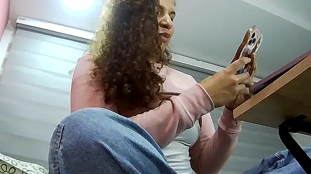 Snapshot of gatubelahot chatting on November 15, 2025, 12:30 am gatubelahot online show from November 15, 2025, 12:30 am