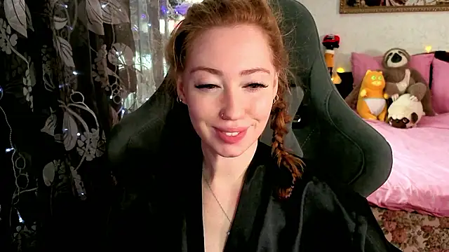 TinaBrook online show from March 5, 2026, 4:41 am