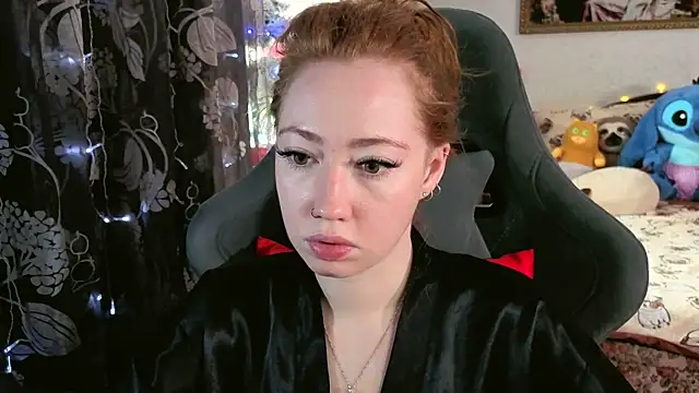 TinaBrook online show from March 26, 2026, 4:51 am