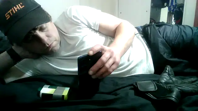 BoneDaddy2 online show from April 16, 2026, 6:36 am