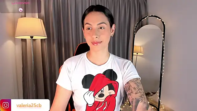 valeriia25  online show from December 12, 2024, 11:03 pm