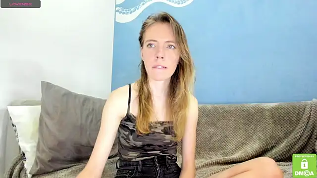 Snapshot of Kalisee_ chatting on December 14, 2024, 1:50 am Kalisee online show from December 14, 2024, 1:50 am