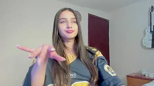 Snapshot of Hott_Hanna chatting on January 26, 2025, 6:28 am Hott Hanna online show from January 26, 2025, 6:28 am