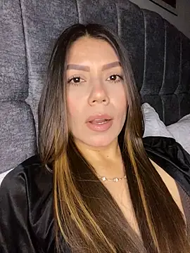 martina contreras online show from March 11, 2026, 3:12 am