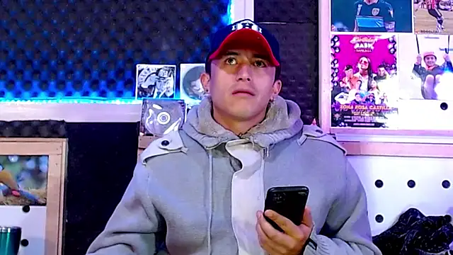 Darko0717 online show from March 6, 2025, 10:15 pm