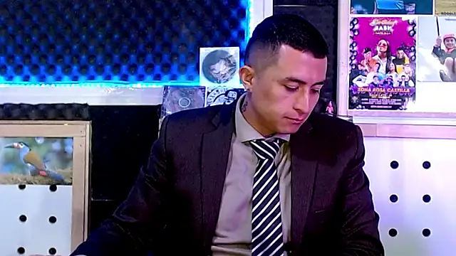 Darko0717 online show from March 11, 2025, 1:23 pm