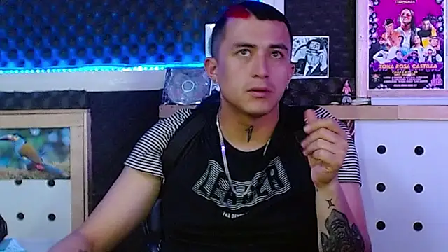 Darko0717 online show from March 21, 2025, 11:56 pm