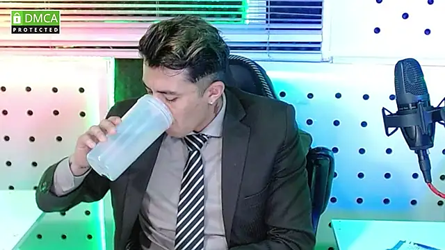 Darko0717 online show from October 27, 2025, 11:36 am