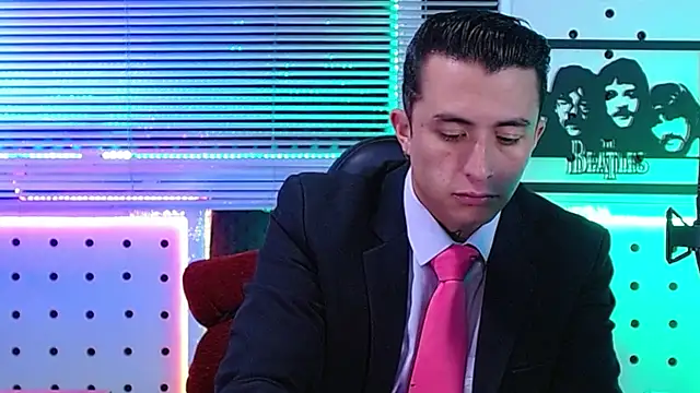 Darko0717 online show from June 19, 2026, 1:37 pm