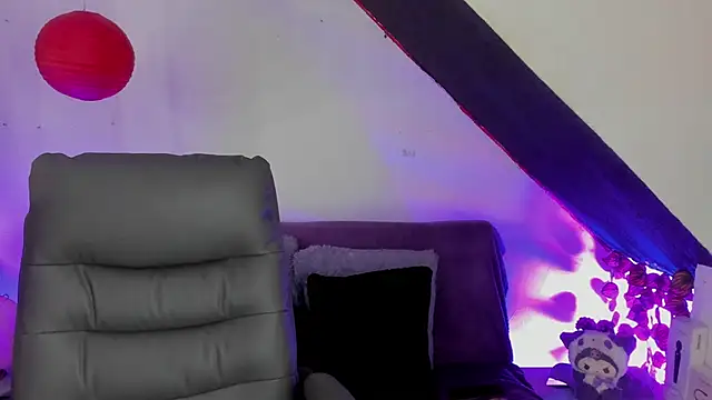 Cata green online show from March 6, 2025, 3:24 pm