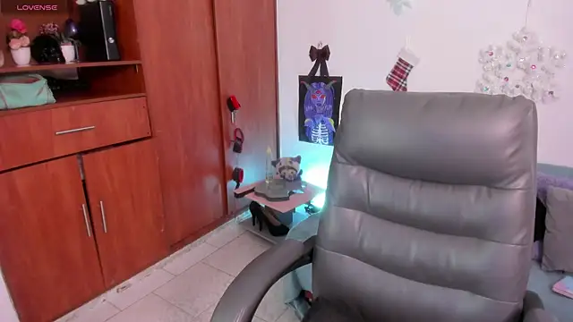 Cata green online show from December 19, 2025, 7:54 pm