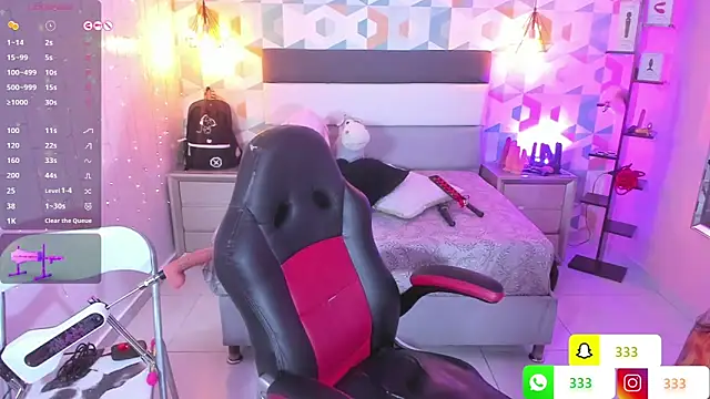 LIA ROUX1 online show from January 16, 2025, 2:51 am