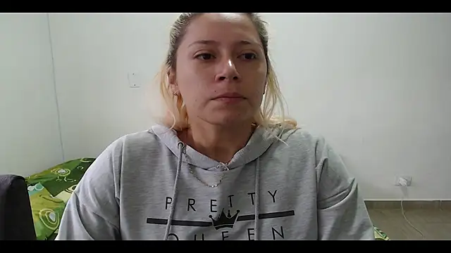 MommyMiaWs online show from February 13, 2025, 12:54 pm