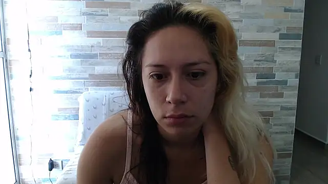 MommyMiaWs online show from October 9, 2025, 1:20 pm