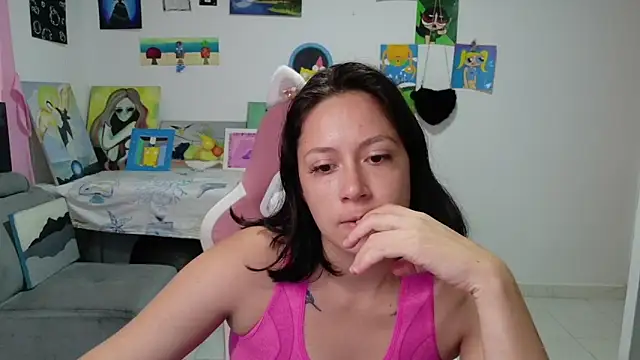 MommyMiaWs online show from July 4, 2026, 6:14 pm
