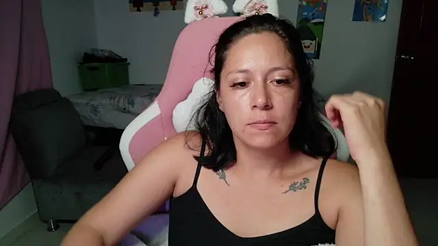 MommyMiaWs online show from July 15, 2026, 2:39 am