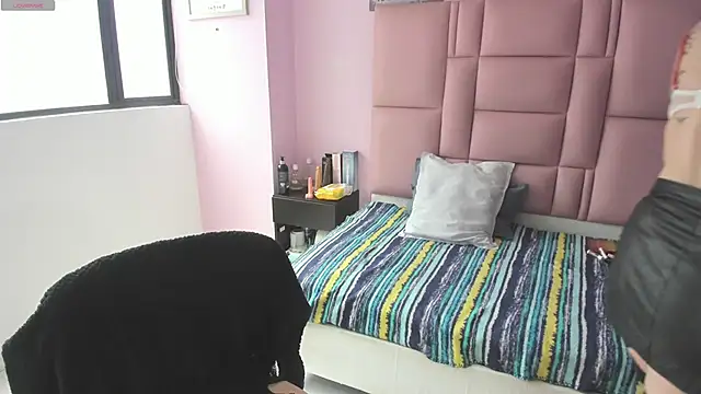 Snapshot of samanthaanderson_ chatting on February 15, 2025, 4:23 pm samanthaanderson online show from February 15, 2025, 4:23 pm